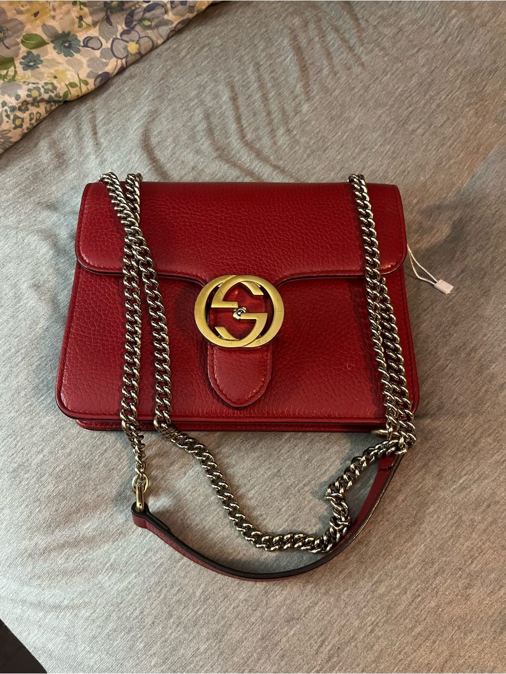 Gucci Red Pebbled Leather Chain Crossbody Bag with Gold GG